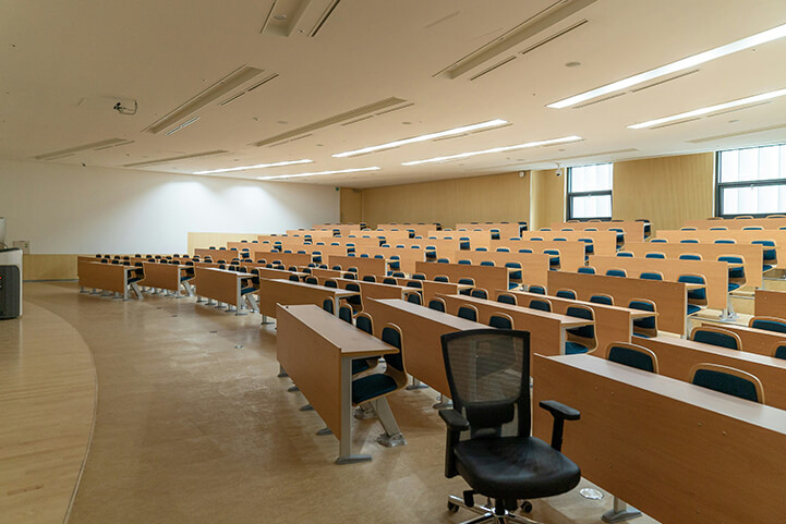 Colegios y centros educativos.